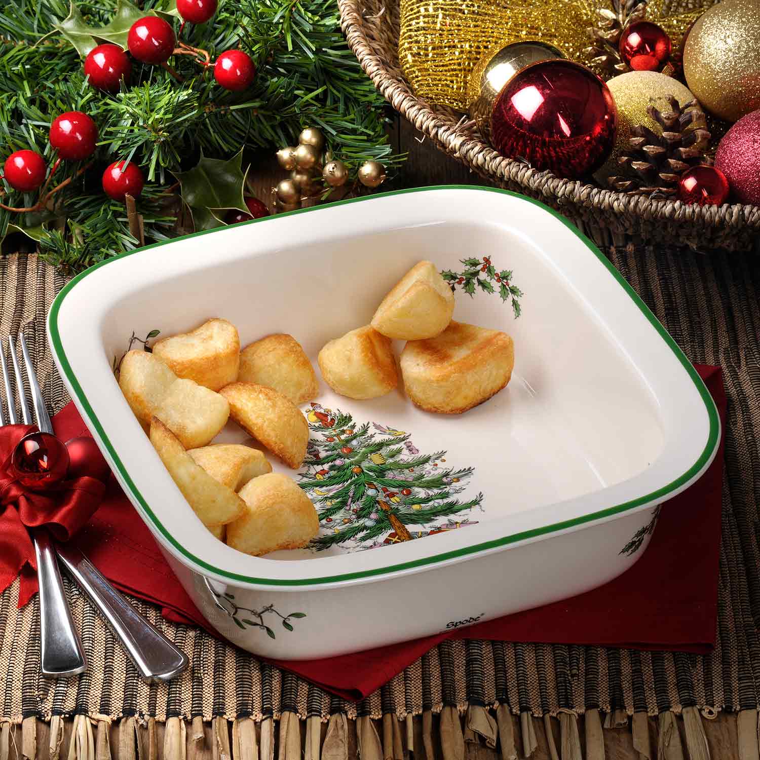 Christmas Tree Square Rimmed Dish image number null